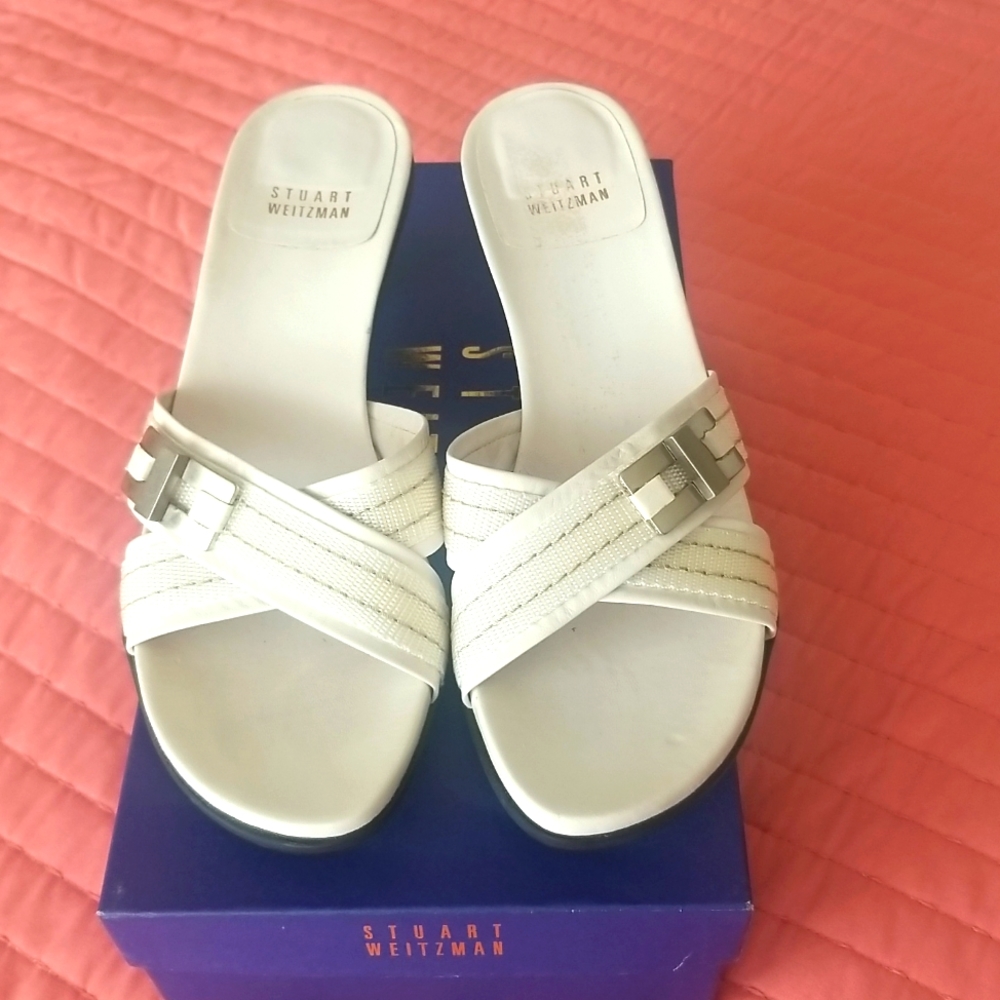 Stuart Weitzman White Kitten Heel Sandles Size 8 1/2